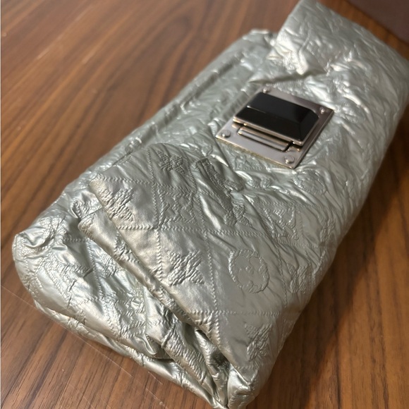 LOUIS VUITTON POCHETTE MONOGRAM ALTAIR SILVER  LIMELIGHT CLUTCH BAG M4072 - Picture 5 of 14